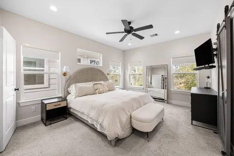 $450,000 | 317 Sikes Street, Houston, TX 77018