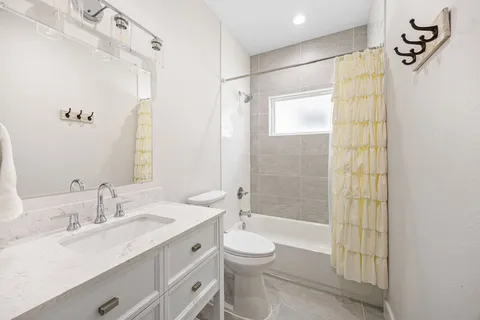 $450,000 | 317 Sikes Street, Houston, TX 77018