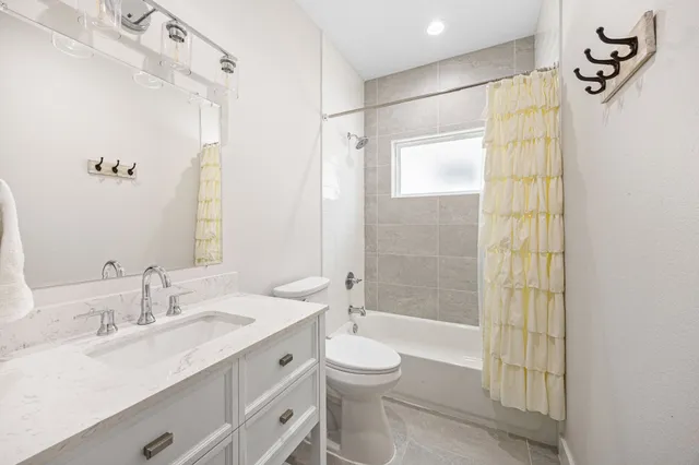 $450,000 | 317 Sikes Street, Houston, TX 77018