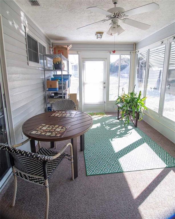 8686 Southwest 116th Lane Road Ocala, FL 34481 - Photo 5 of 31 Gallery Image 5