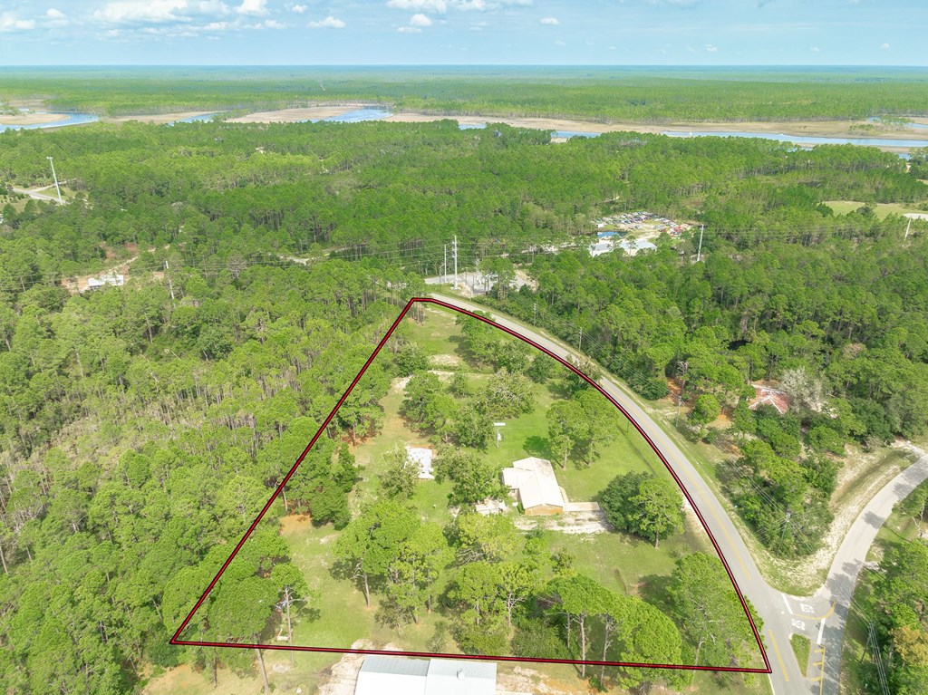370 Mill Road Carrabelle, FL 32322 - Photo 2 of 34