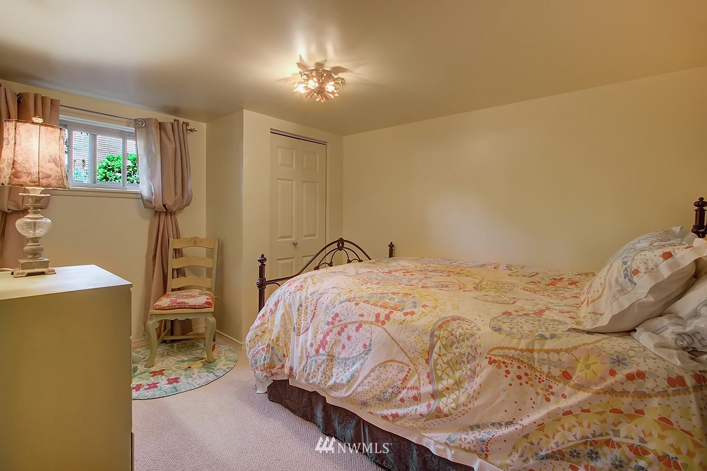 9840 40th Avenue Southwest Seattle, WA 98136 - Photo 14 of 20 Gallery Image 14
