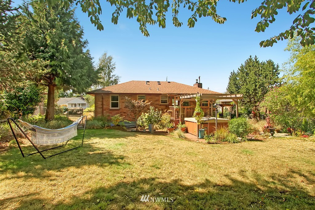9840 40th Avenue Southwest Seattle, WA 98136 - Photo 17 of 20 Gallery Image 17