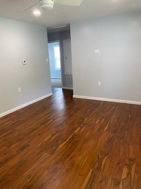 2691 Howey Road Columbus, OH 43211 - Photo 15 of 16 LIVING ROOM