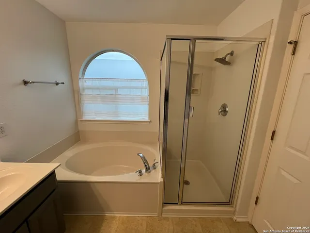 $1,900 | 15434 Grosbeak Pass, San Antonio, TX 78253