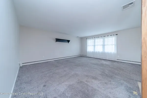 $499,900 | 37 Spaulding Lane, Saugerties, NY 12477