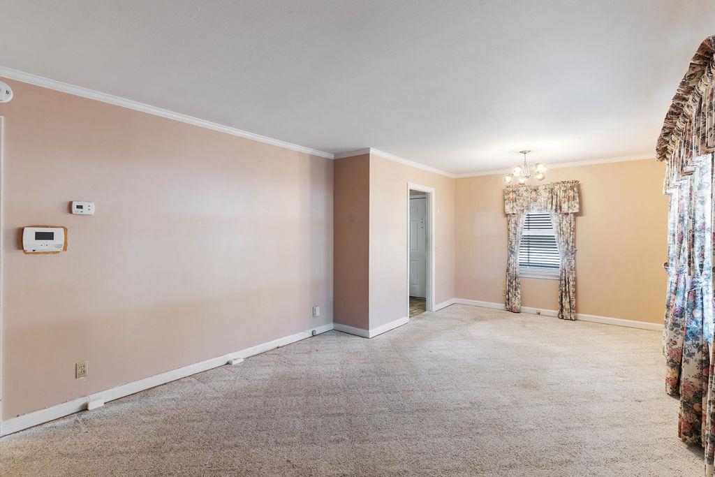 205 Lakeview Heights Union, SC 29379 - Photo 5 of 27