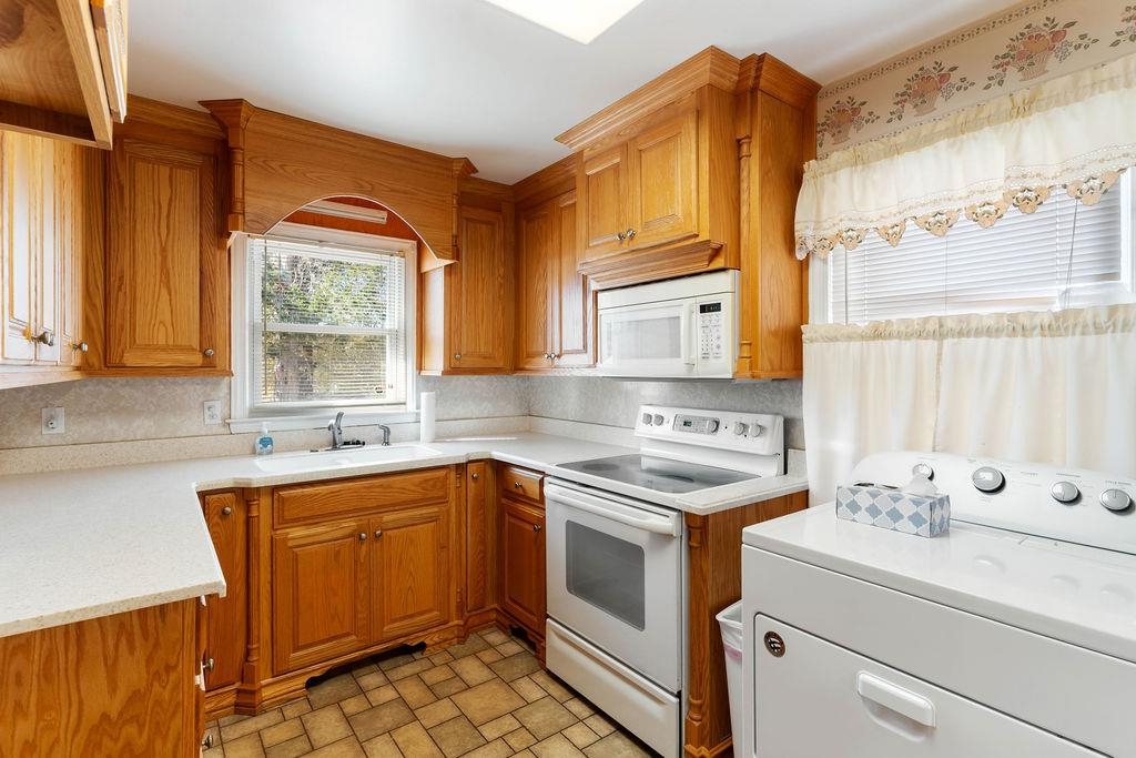 205 Lakeview Heights Union, SC 29379 - Photo 8 of 27