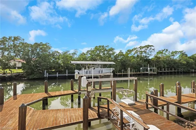 $4,349,000 | 1510 Chesapeake Avenue, Naples, FL 34102