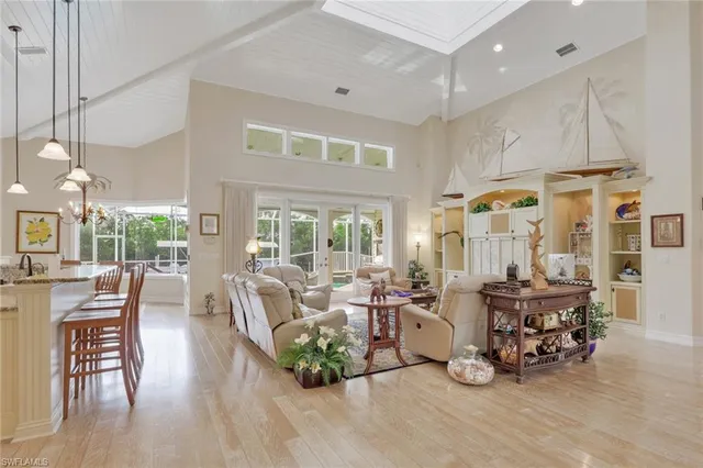 $4,349,000 | 1510 Chesapeake Avenue, Naples, FL 34102