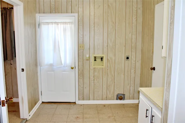 $2,500 | 218 Smith Street, Columbus, TX 78934