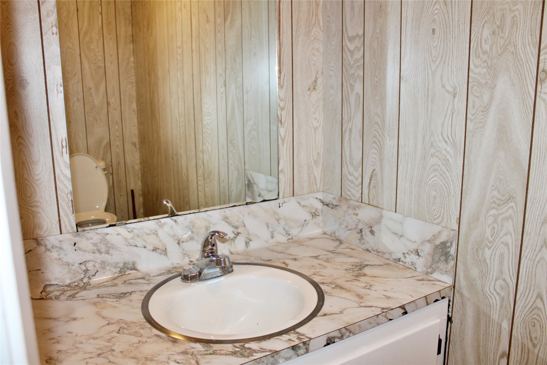 218 Smith Street Columbus, TX 78934 - Photo 13 of 36