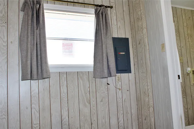 $2,500 | 218 Smith Street, Columbus, TX 78934