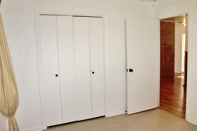 $2,500 | 218 Smith Street, Columbus, TX 78934