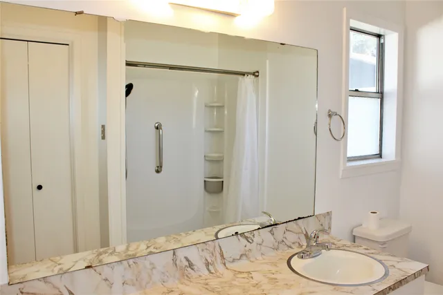 $2,500 | 218 Smith Street, Columbus, TX 78934