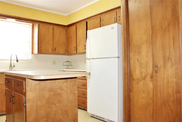 $2,500 | 218 Smith Street, Columbus, TX 78934