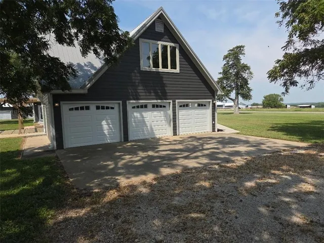 $540,000 | 2096 Indian Road, Fort Scott, KS 66701