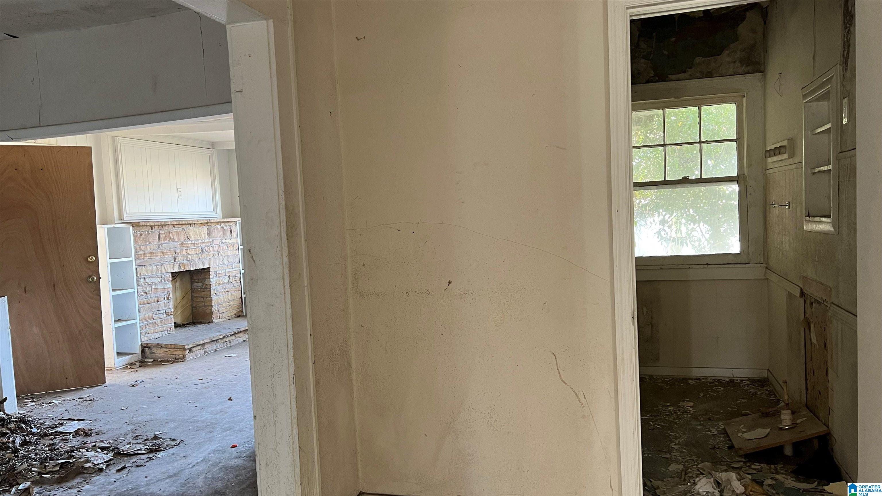5200 Acadia Terrace Fairfield, AL 35064 - Photo 3 of 8