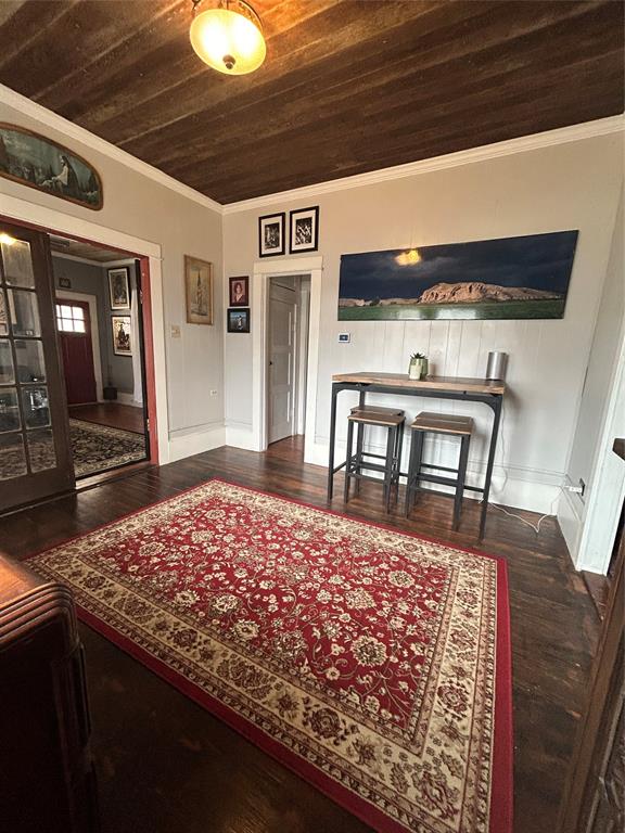 600 Northwest 2nd Street Hubbard, TX 76648 - Photo 29 of 39 a view of a dining room with furniture