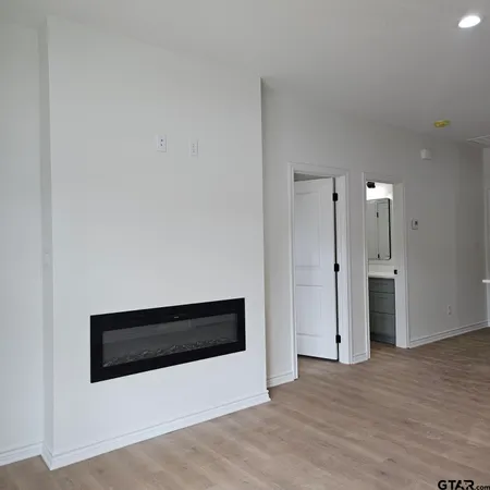 $1,600 | 18723 Farm To Market Road 850, Unit 2, Arp, TX 75750