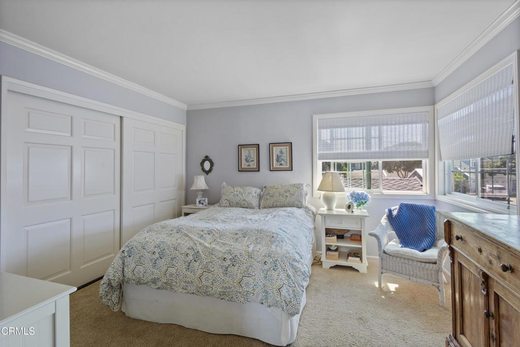 4505 Gateshead Bay Oxnard, CA 93035 - Photo 18 of 41 a bedroom with a bed and a window