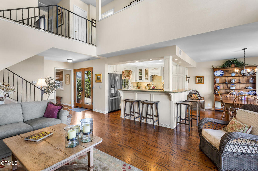 4505 Gateshead Bay Oxnard, CA 93035 - Photo 3 of 41 a living room with furniture and wooden floor