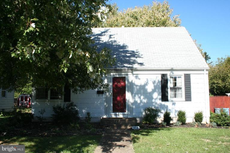 304 Upland Road Pikesville, MD 21208 - Photo 1 of 28 Exterior (Main)