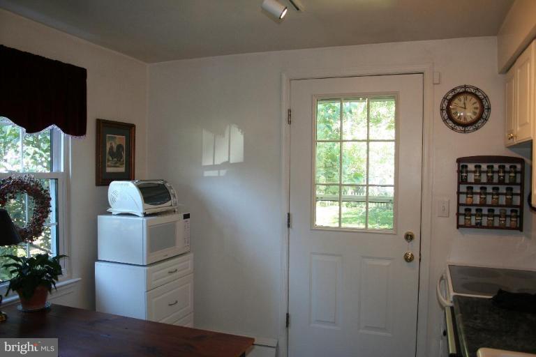 304 Upland Road Pikesville, MD 21208 - Photo 6 of 28 Kitchen #2