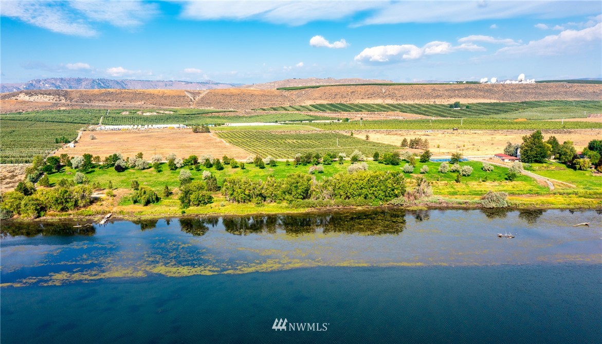 305 Monse River Road Brewster, WA 98812 - Photo 3 of 40 Gallery Image 3