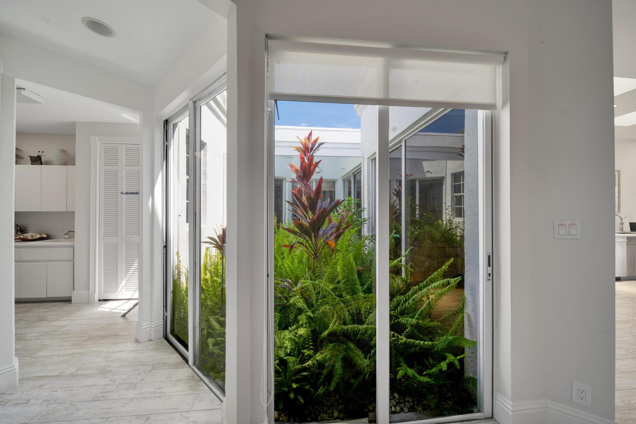 5358 Ascot Bend Road Boca Raton, FL 33496 - Photo 11 of 55 Atrium