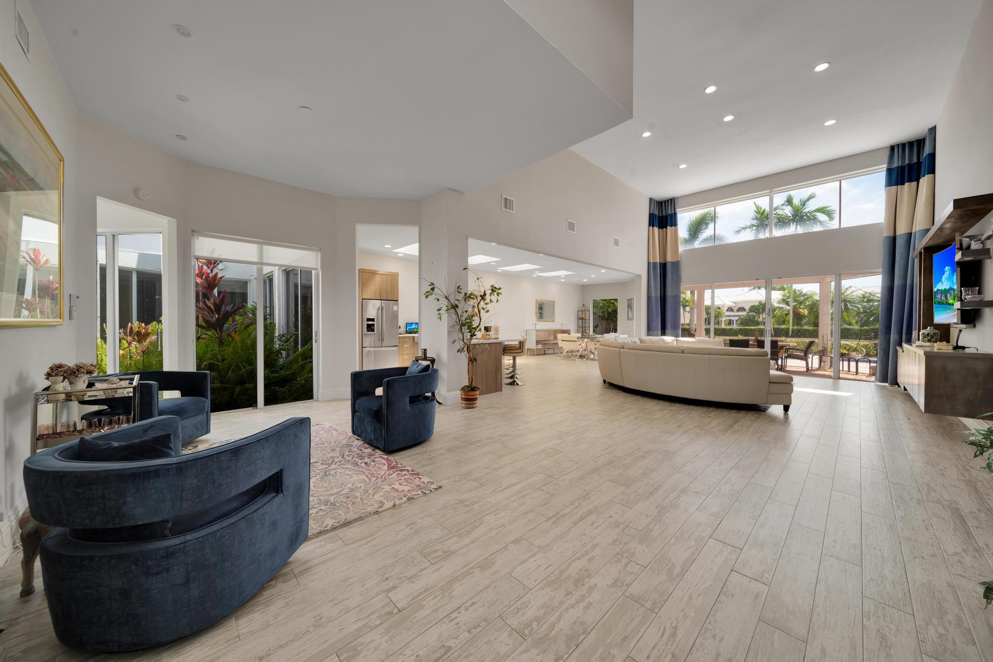 5358 Ascot Bend Road Boca Raton, FL 33496 - Photo 13 of 55 Sitting Area