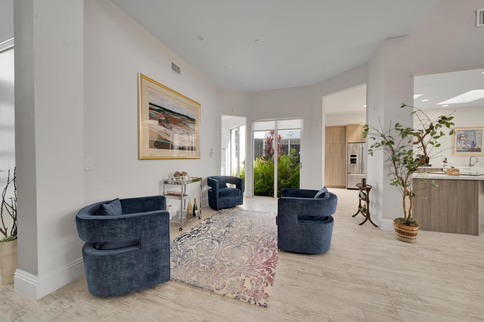 5358 Ascot Bend Road Boca Raton, FL 33496 - Photo 14 of 55 Sitting Area