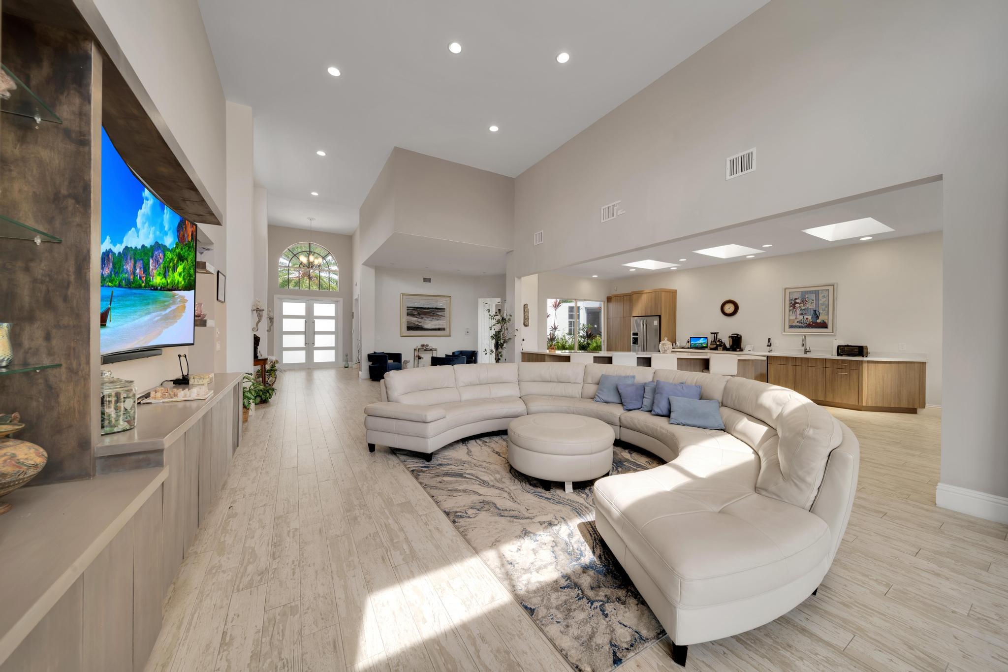 5358 Ascot Bend Road Boca Raton, FL 33496 - Photo 19 of 55 Living Room