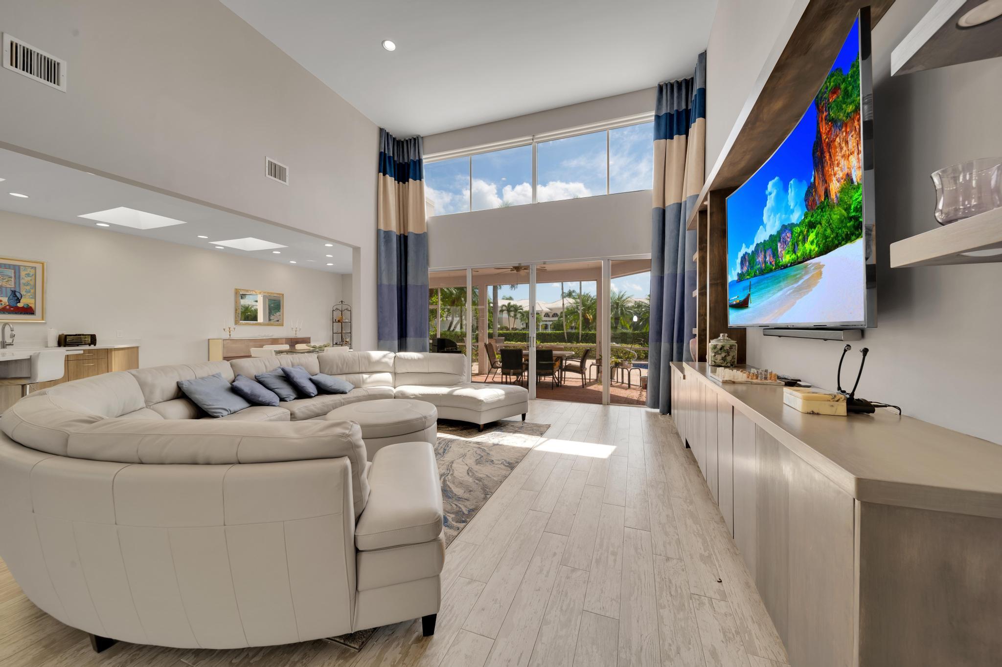 5358 Ascot Bend Road Boca Raton, FL 33496 - Photo 8 of 55 Living Room