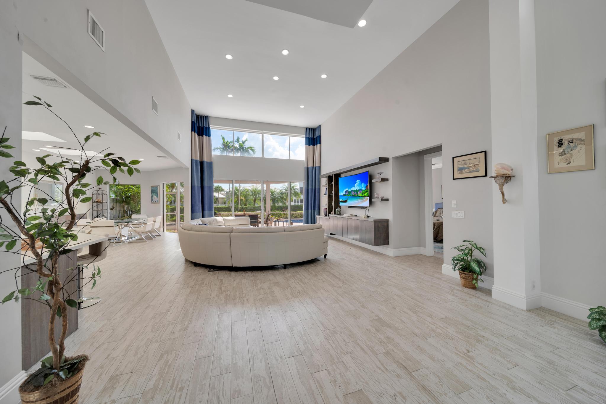 5358 Ascot Bend Road Boca Raton, FL 33496 - Photo 10 of 55 Living Room