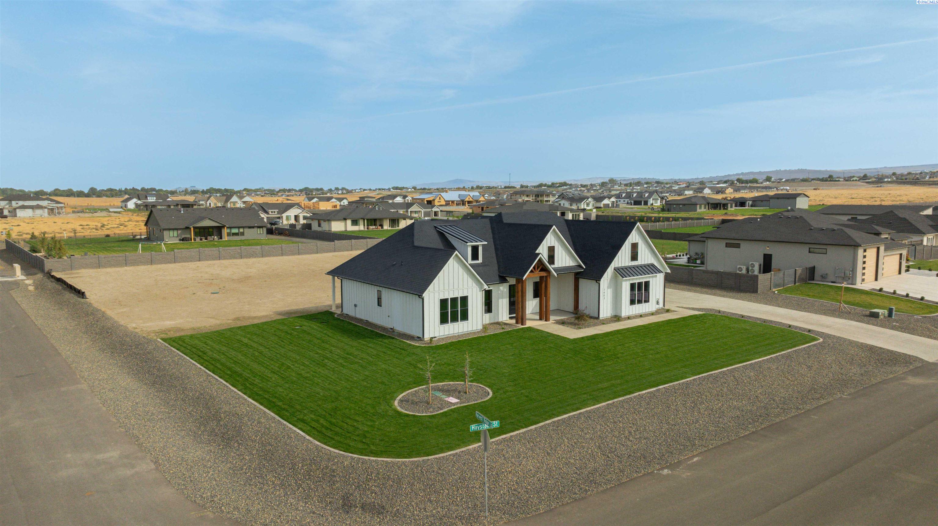 7403 Haystack Street Kennewick, WA 99338 - Photo 2 of 48 Gallery Image 2