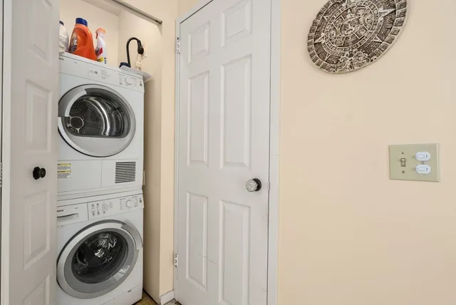 $1,100,000 | 250 Hammond Pond Parkway, Unit 1205N, Newton, MA 02467