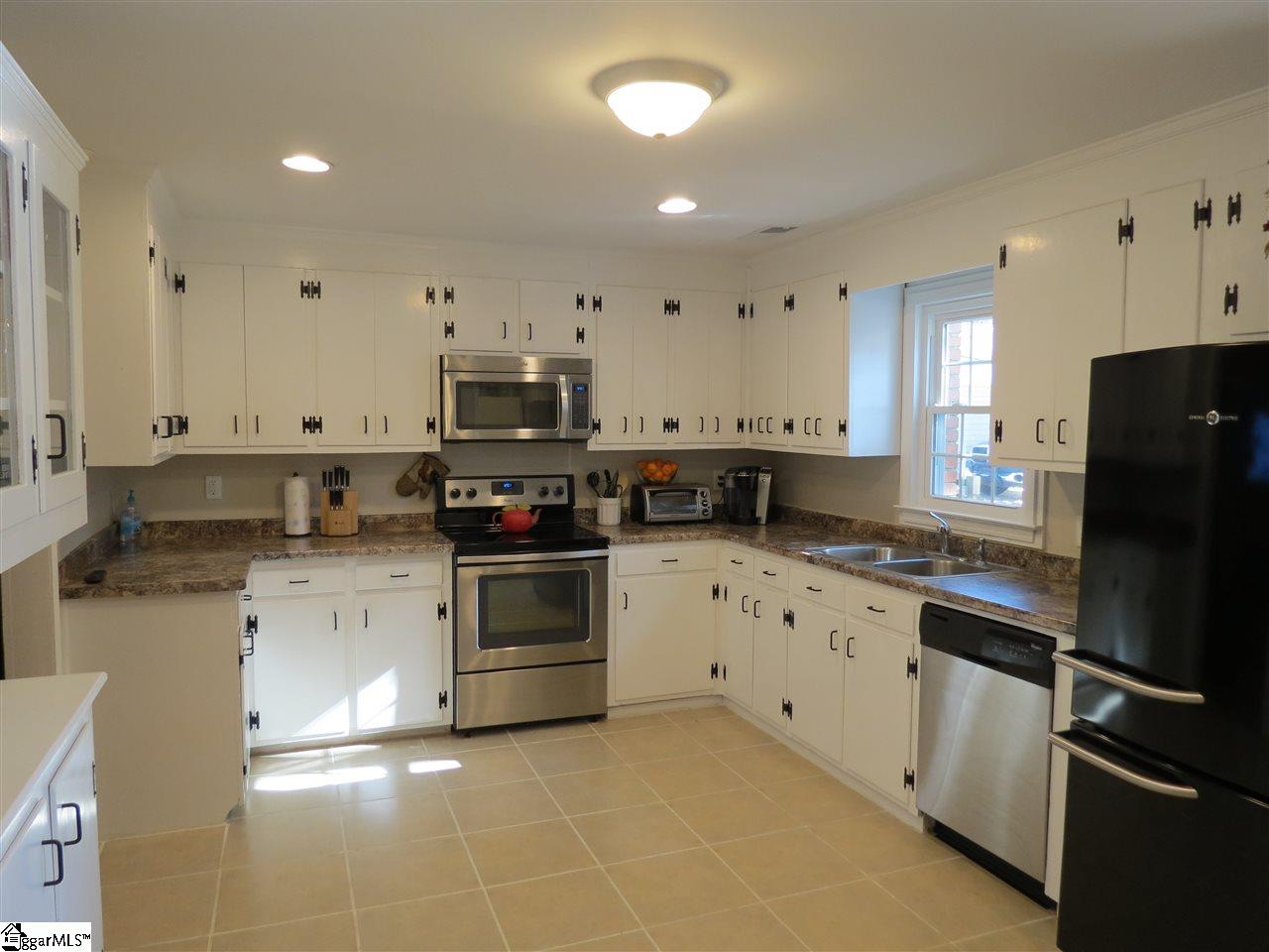 312 Bishops Branch Road Pendleton, SC 29670 - Photo 8 of 36