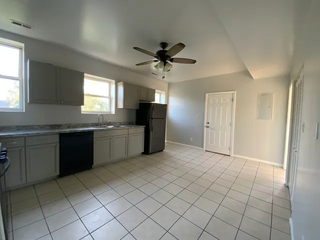 $1,900 | 6508 South Morgan Street, Unit 3, Chicago, IL 60621