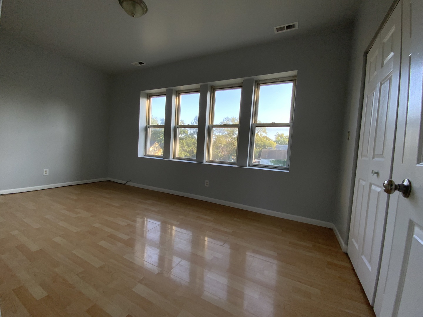6508 South Morgan Street, Unit 3 Chicago, IL 60621 - Photo 10 of 11 a view of an empty room with a window