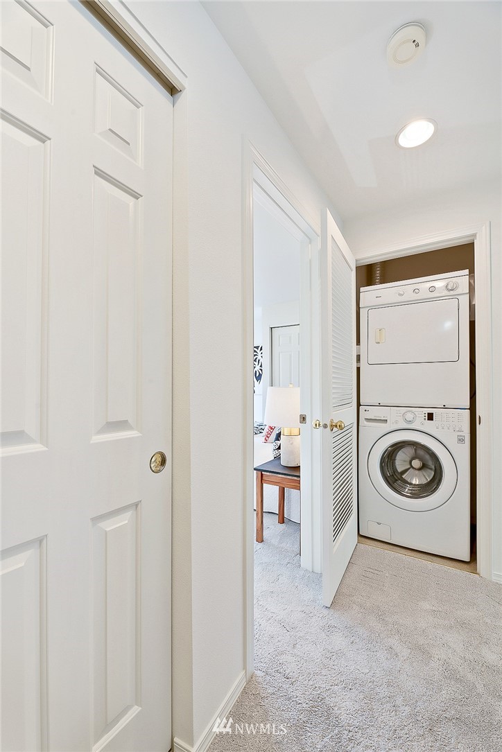 420 Northeast Maple Leaf Place, Unit B Seattle, WA 98115 - Photo 10 of 24 a utility room with dryer and washer