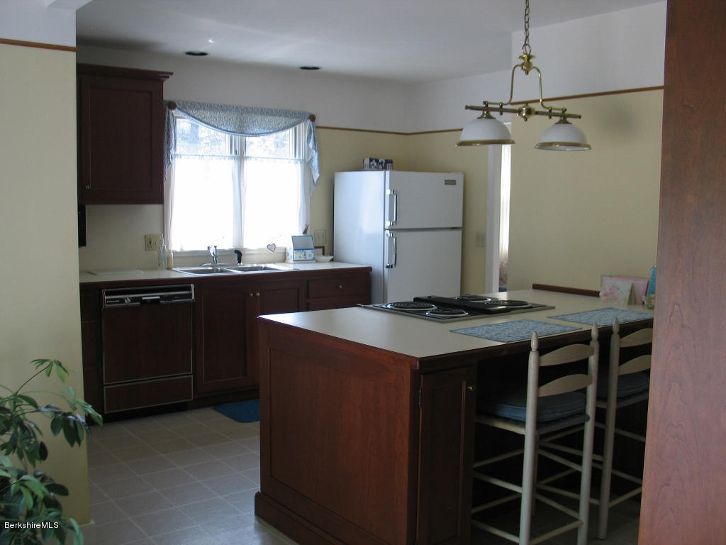 1258 North Hoosac Road Williamstown, MA 01267 - Photo 3 of 11 Kitchen