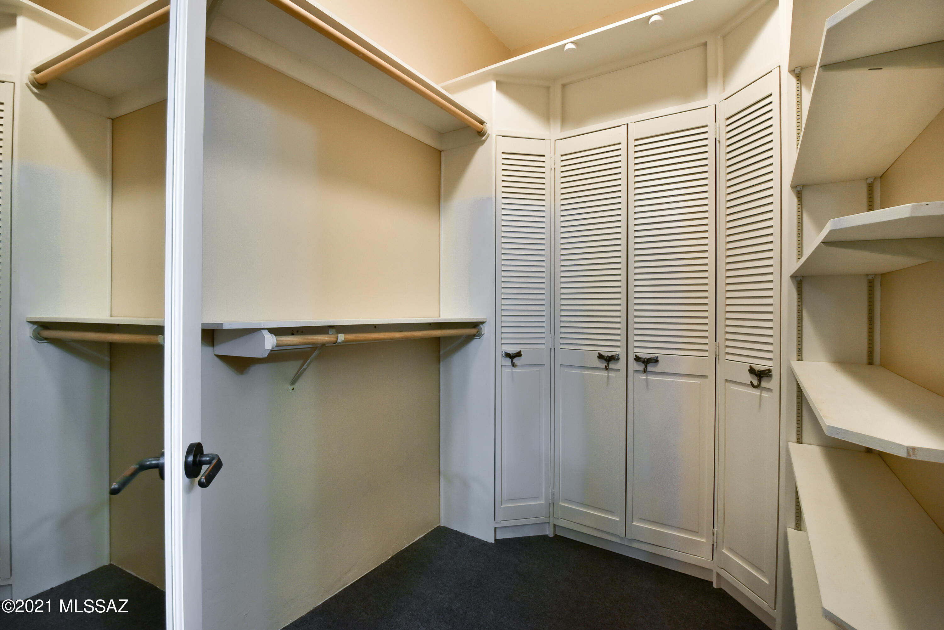 15021 North Swan Road Tucson, AZ 85739 - Photo 26 of 44 Gallery Image 26