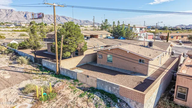 $468,500 | 293 Atlantic Road, Unit A & B, El Paso, TX 79922