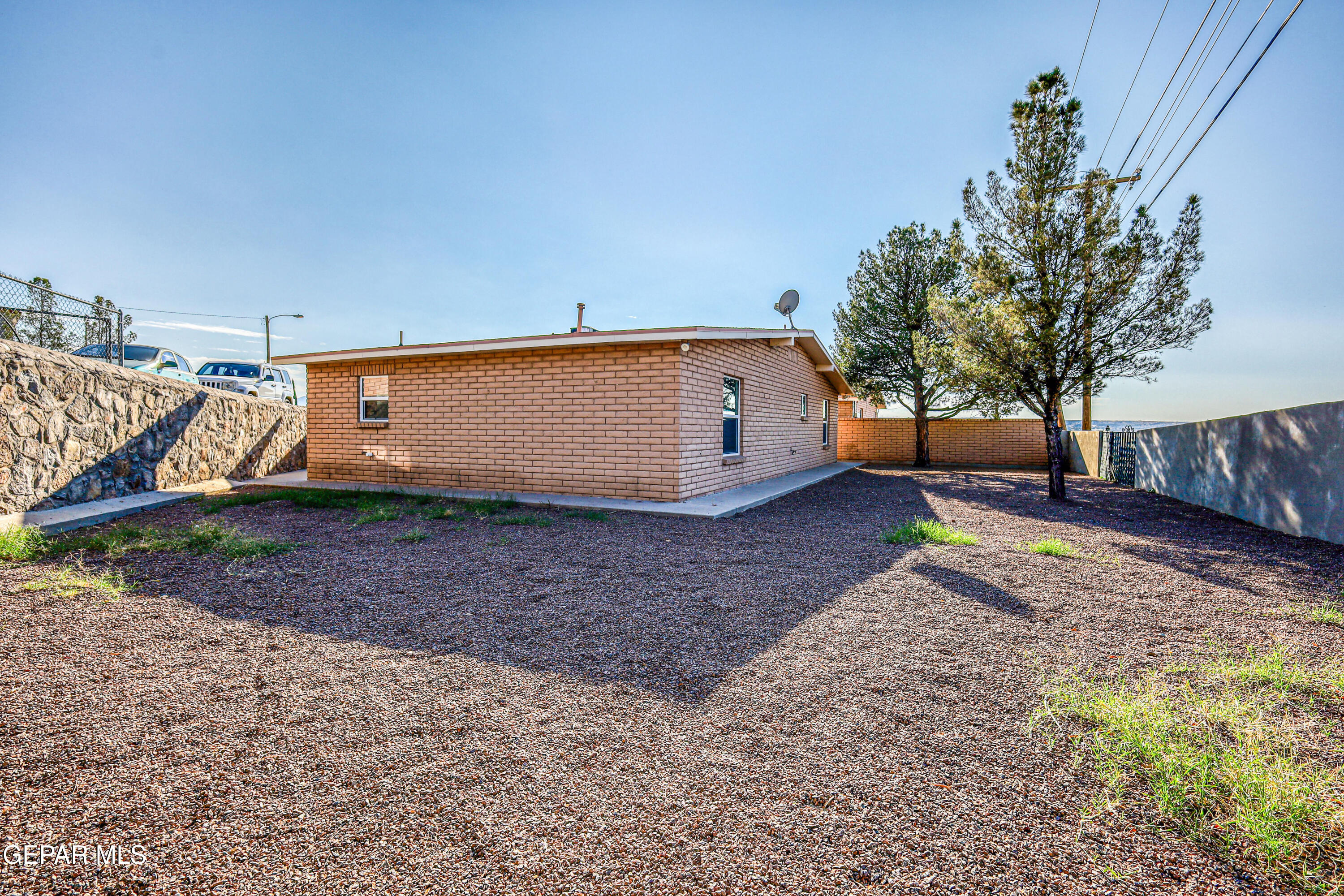 293 Atlantic Road, Unit A & B El Paso, TX 79922 - Photo 13 of 111 IMG_6691_HDR