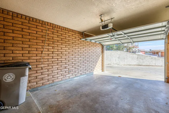$468,500 | 293 Atlantic Road, Unit A & B, El Paso, TX 79922