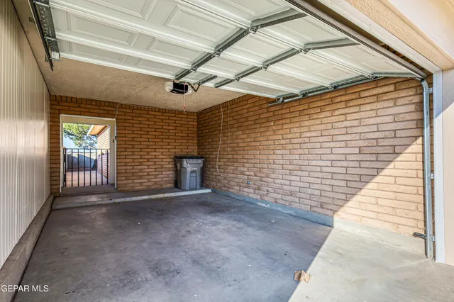 $468,500 | 293 Atlantic Road, Unit A & B, El Paso, TX 79922