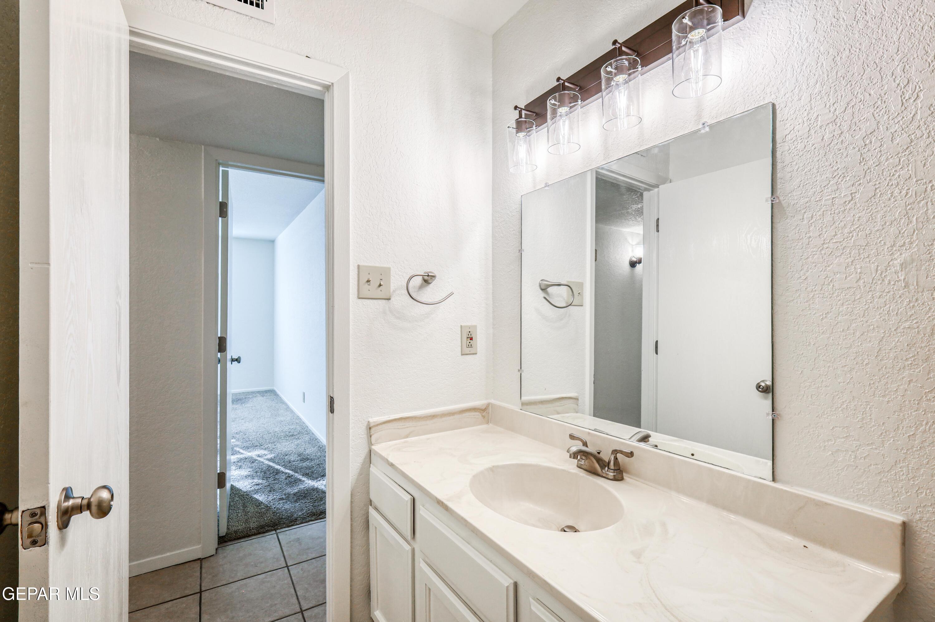 293 Atlantic Road, Unit A & B El Paso, TX 79922 - Photo 39 of 111 IMG_6856_HDR