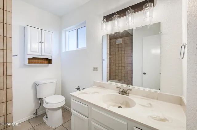 $468,500 | 293 Atlantic Road, Unit A & B, El Paso, TX 79922