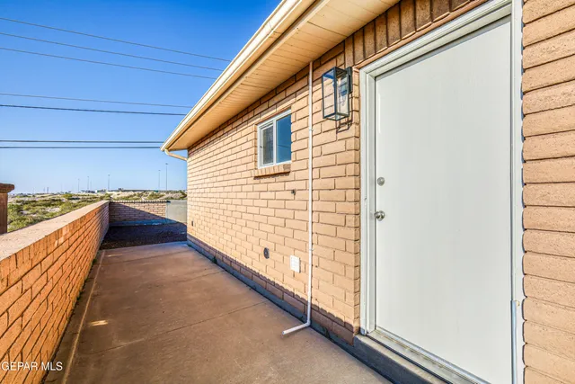 $468,500 | 293 Atlantic Road, Unit A & B, El Paso, TX 79922
